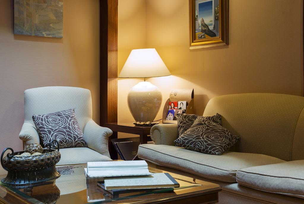 Hotel Rua Villar Сантьяго-де-Компостела Экстерьер фото